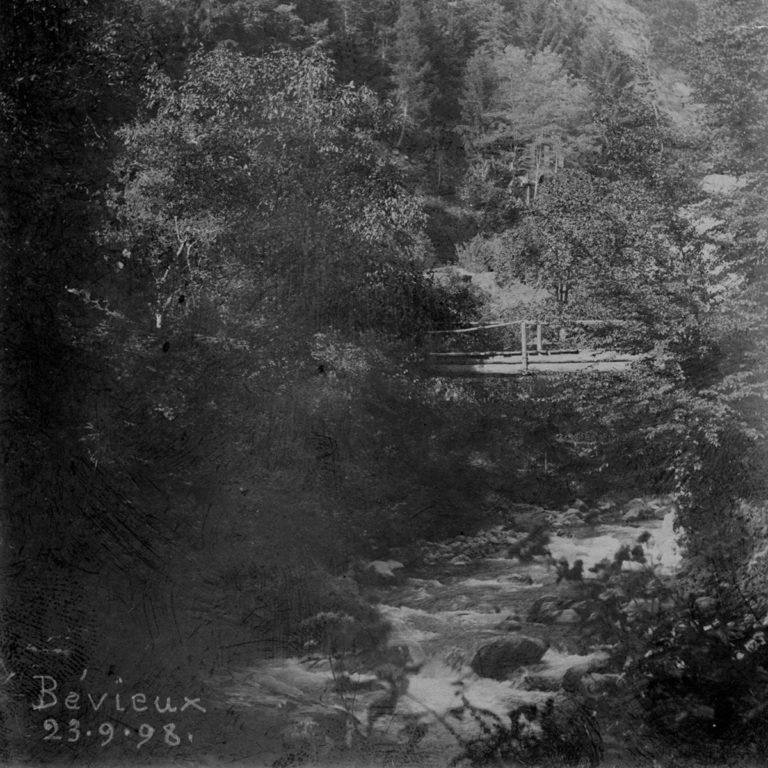 Le pont de la Barmaz sur le chemin de Sublin en 1898