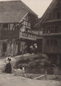 À travers le village suisse